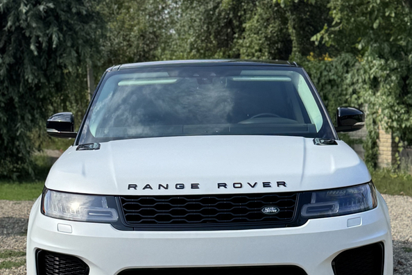 Range Rover Sport L494 2018–2022: montering av SVR-bodykit – våra arbeten Foto 19