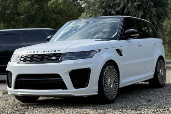 Range Rover Sport L494 2018–2022: montering av SVR-bodykit – våra arbeten Foto 17
