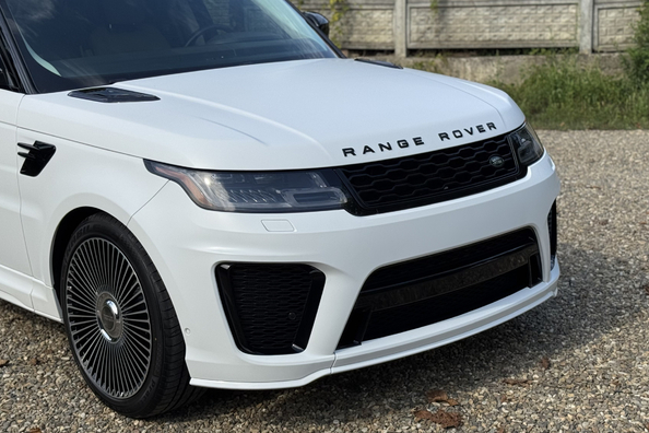 Range Rover Sport L494 2018–2022: montering av SVR-bodykit – våra arbeten Foto 11