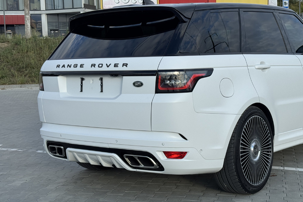 Range Rover Sport L494 2018–2022: montering av SVR-bodykit – våra arbeten Foto 7
