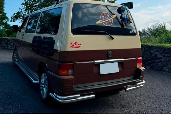 Volkswagen T4 för camping och offroad: montering av frontskydd, sidosteg och bakre hörn Foto 16