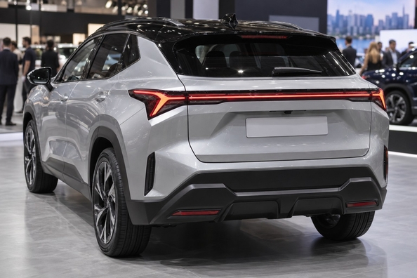 Omoda 4: kompakt Chery-crossover för Europa – hybrid på 224 hk och elversion på 155–160 kW Foto 1