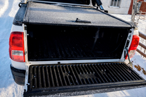 Toyota Hilux 2006–2015 OEM rullock till flak (2010-2015, mekaniskt med handtag och lås) foto 3