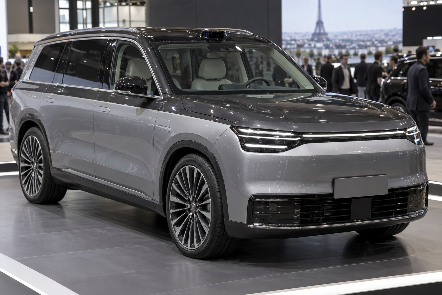Leapmotor D19: sexsitsigt flaggskepp med upp till 300 km elräckvidd – visat i Paris