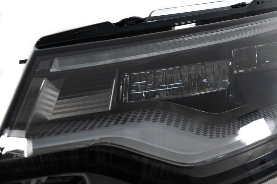Land Rover Discovery V 2017– Framlyktor Facelift Design (2 st) Foto 6