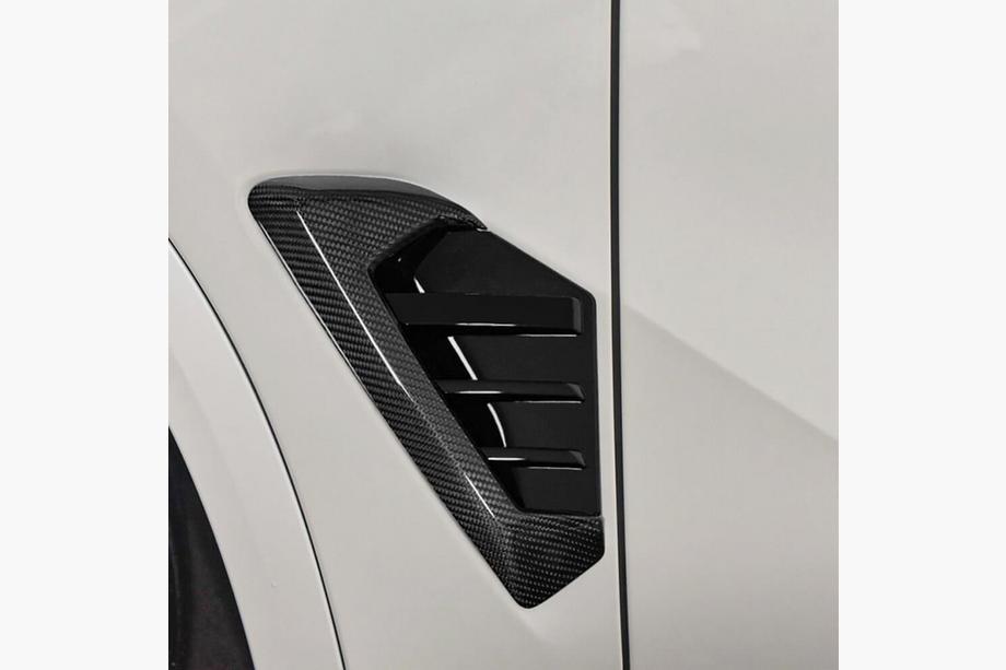 BMW X5 G05 2019–2026 Skärmluftintag (kolfiber + ABS) Foto 1