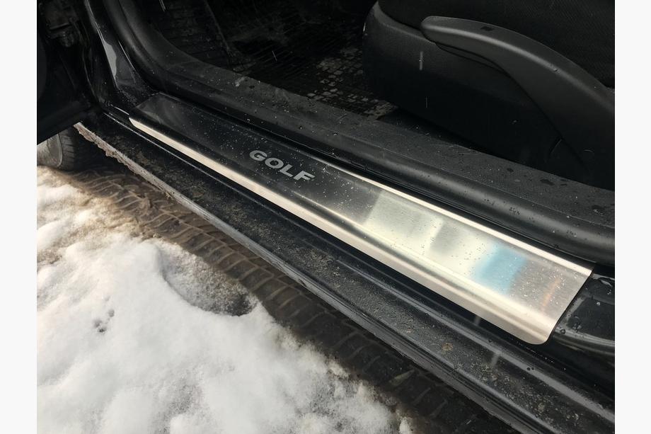 Volkswagen Golf 4 1997–2006 Instegslister Nataniko (4 st, rostfritt stål) Premium – 3M-tejp, 0,8 mm Foto 3