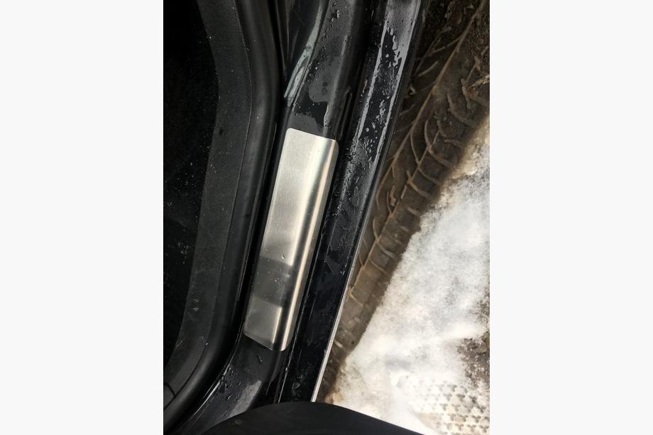 Volkswagen Golf 4 1997–2006 Instegslister Nataniko (4 st, rostfritt stål) Premium – 3M-tejp, 0,8 mm Foto 6