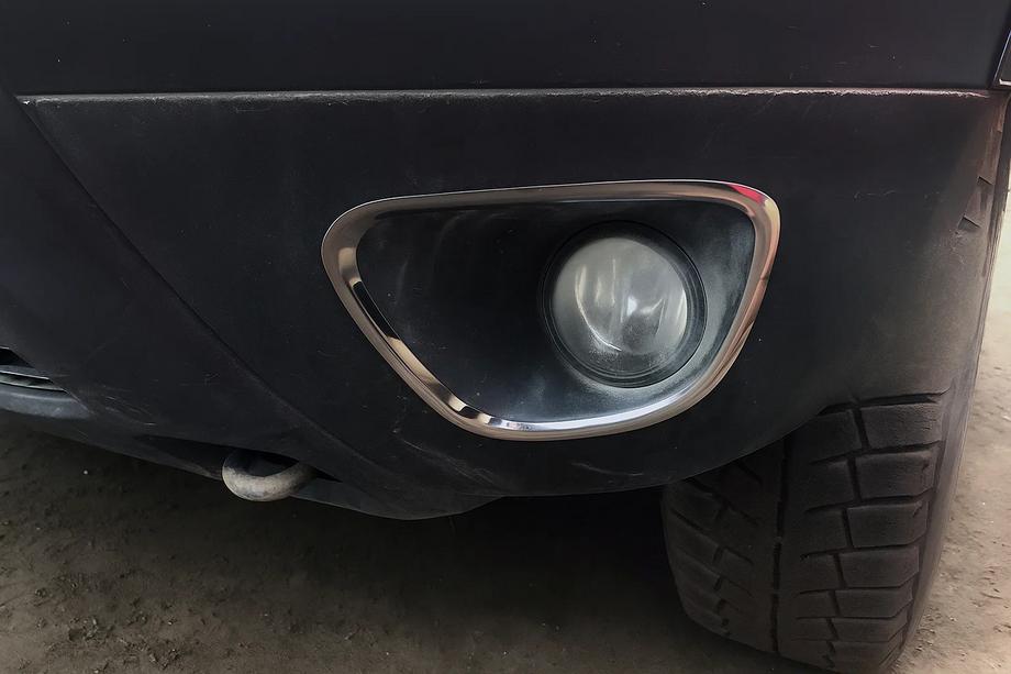 Dacia Duster 2008–2018 Rostfria kromlister för dimljus 2010-2013 (2 st) Foto 2