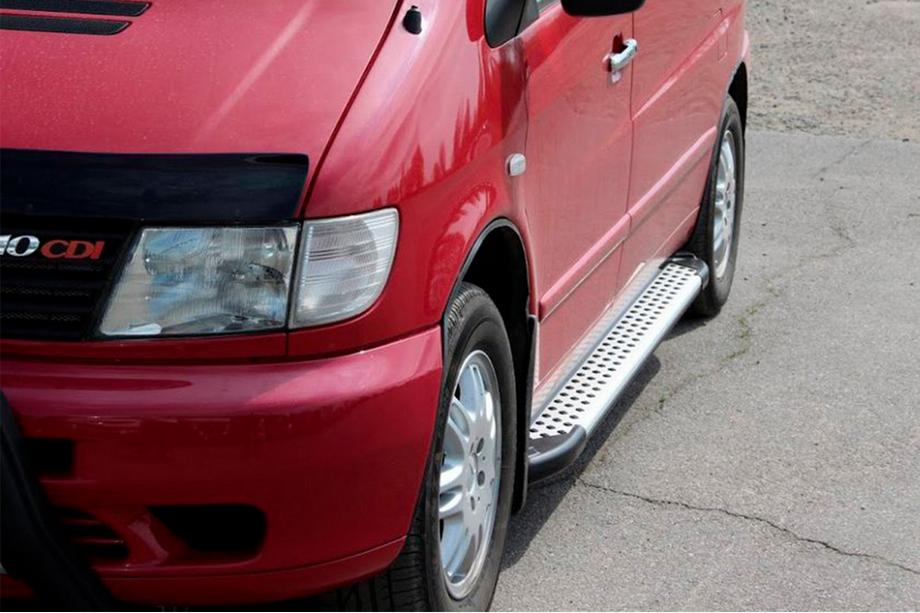 Mercedes Vito W638 1996–2003 Sidosteg Allmond Grey (2 st, aluminium) Foto 1