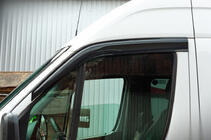Mercedes Sprinter W906 2006–2018 Självhäftande vindavvisare för sidorutor (2 st, Sunplex Sport) foto 7