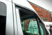 Volkswagen Crafter 2006–2016 Vindavvisare för sidorutor (2 st, Sunplex Sport) foto 8