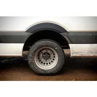 Breda skärmbreddare (4 st, svarta) Mercedes Sprinter W906 2006–2018 foto 2