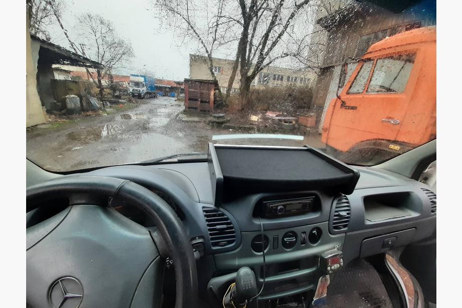 Mercedes Sprinter W901/902/903/904/905 1995–2006 Instrumentpanelhylla (2000-2006, typ-1) CDI Image