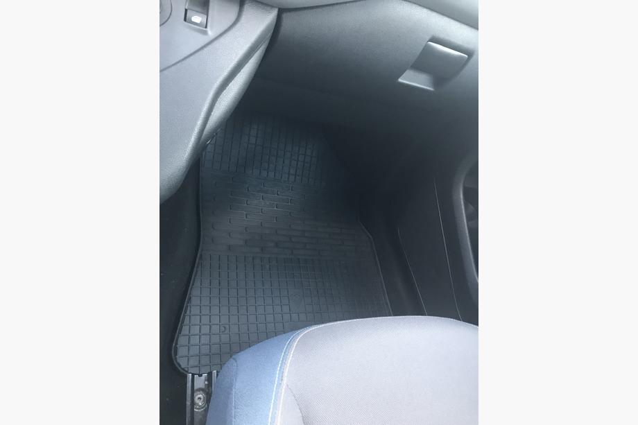 Peugeot Partner Tepee 2008–2018 Gummimattor Stingray Foto 5