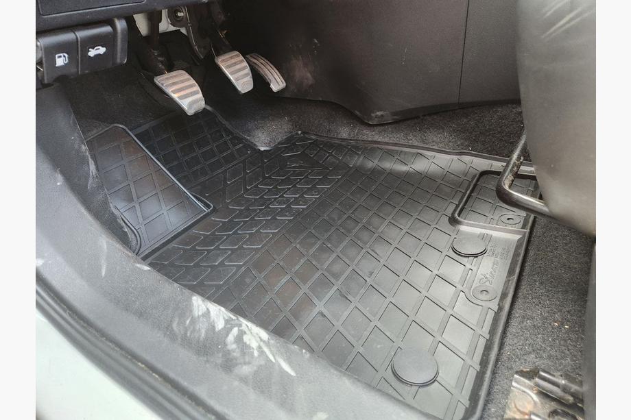 Nissan Qashqai 2007–2010 Gummimattor till kupén (4 st, Stingray Premium) Image