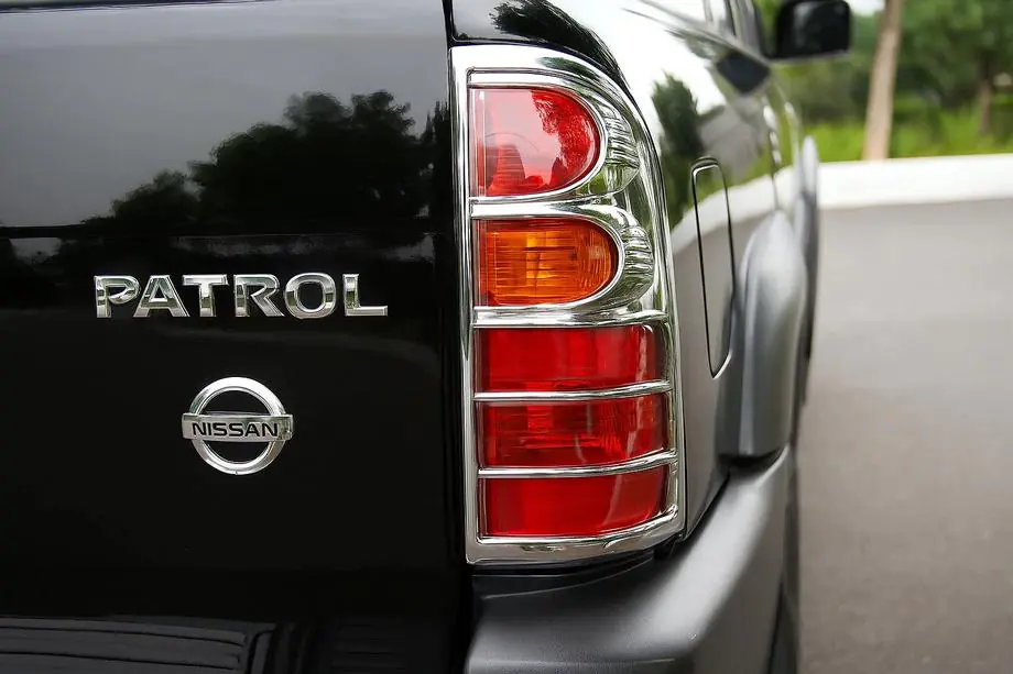 Nissan Patrol Y61 1997–2011 Bromsljuskåpa (plast) Image