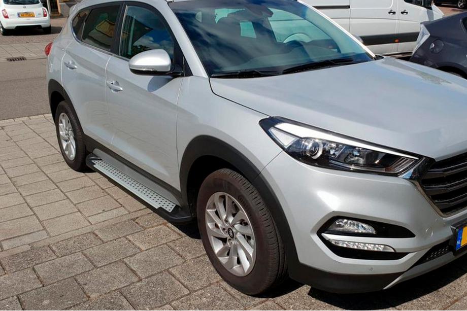 Hyundai Tucson TL 2016–2021 Sidosteg Allmond Grey (2 st, aluminium) Image