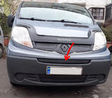 Renault Trafic 2001–2015 Vintertäckning, mittdel till grill (ovanför registreringsskylten) 2007-2015, Matt foto 1