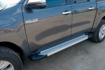 Toyota Hilux 2015– Sidosteg Allmond Grey (2 st, aluminium) foto 1