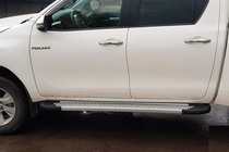 Toyota Hilux 2015– Sidosteg Allmond Grey (2 st, aluminium) foto 4