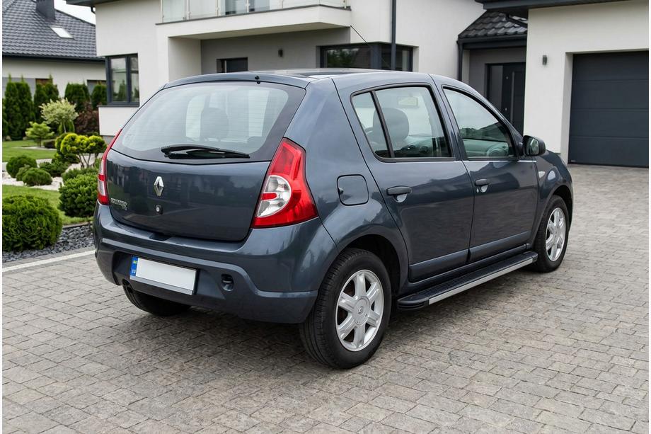 Dacia Sandero 2007–2013 Sidosteg Maya V1 (2 st, aluminium) Image
