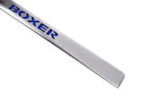 Peugeot Boxer 2006–2025 Kromlist ovanför registreringsskylten med blå LED (rostfritt stål) foto 3
