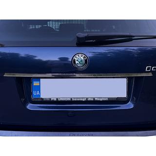 Kromlist ovanför registreringsskylten Carmos (rostfritt stål) Skoda Octavia II A5 2010–2013 foto 1