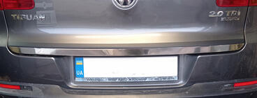 Volkswagen Tiguan 2007–2016 Kromlist till baklucka (rostfritt stål) foto 5