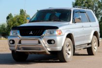 Mitsubishi Pajero Sport 1996–2007 Frontbåge WT022 (rostfritt) foto 1