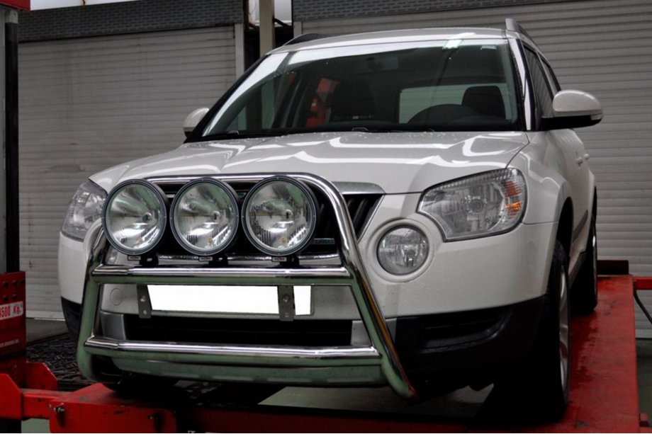 Skoda Yeti 2009–2017 Frontbåge WT018 (rostfritt stål) Foto 3