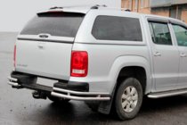Volkswagen Amarok 2010–2022 Bakre hörndelar AK003-Double (2 st, rostfritt) foto 2