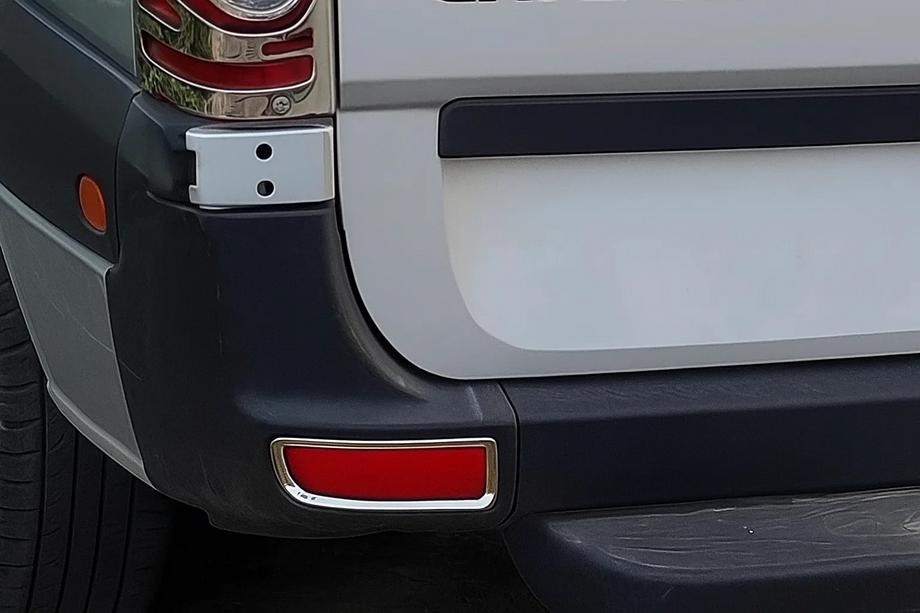 Mercedes Sprinter W906 2006–2018 Rostfria reflektorkåpor (2 st) Image
