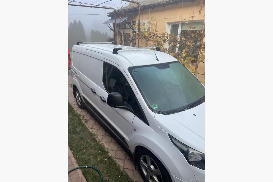 Ford Courier 2014–2023 Låsbara takräcken tvärbalkar för bilens originalfästen (2 st) Image