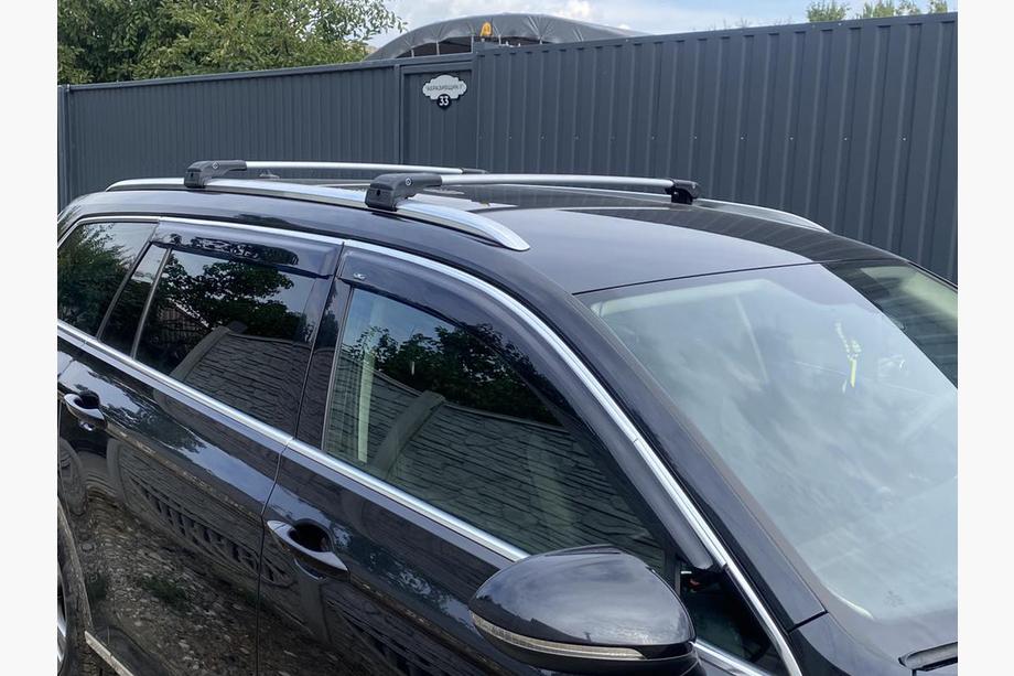 Volkswagen Passat B8 2015–2023 Låsbara takräckestvärbalkar för integrerade rails (2 st) Svart Foto 4
