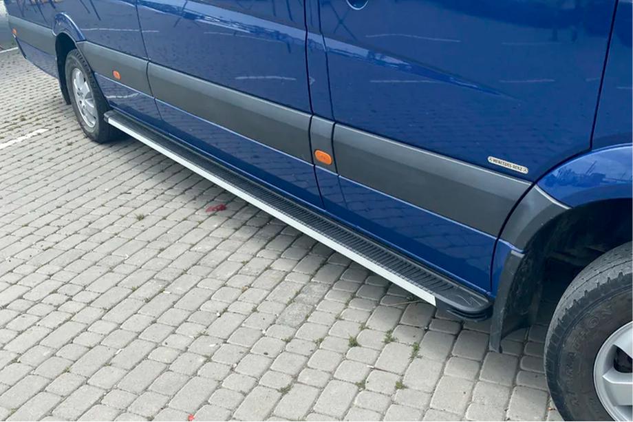 Mercedes Sprinter W906 2006–2018 Sidosteg Maya (2 st, aluminium) Image
