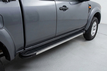 Mazda BT-50 2007–2012 Sidosteg Maya V1 (2 st, aluminium) foto 1