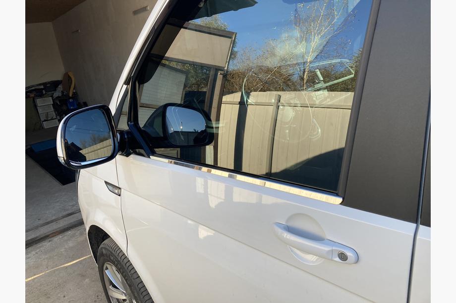 Volkswagen T6 2015–2024 Fönsterlister (2 st, rostfritt stål) Image