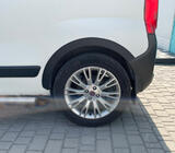 Peugeot Bipper 2008–2017 Hjulhuslister (4 st, svarta) foto 2