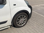 Peugeot Bipper 2008–2017 Hjulhuslister (4 st, svarta) foto 6