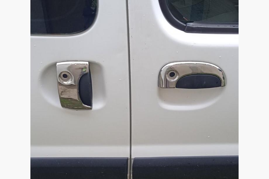 Renault Kangoo 1998–2008 Dörrhandtagskåpor i rostfritt stål Två främre ↗ två skjutdörrar Image