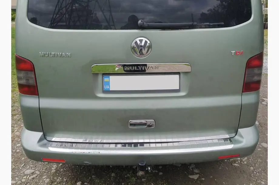 Volkswagen T5 Multivan 2003–2010 Kromkåpa för bakluckehandtag (rostfritt stål) Image