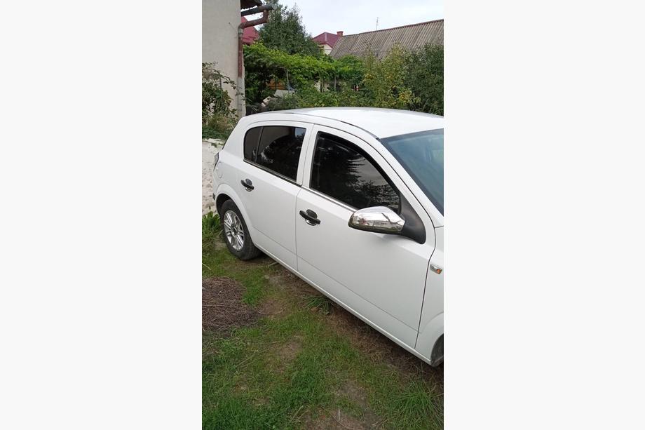 Opel Astra H 2004–2013 Yttre fönsterlister (rostfritt stål) Foto 15