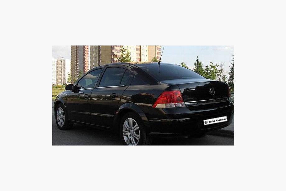 Opel Astra H 2004–2013 Yttre fönsterlister (rostfritt stål) Foto 7