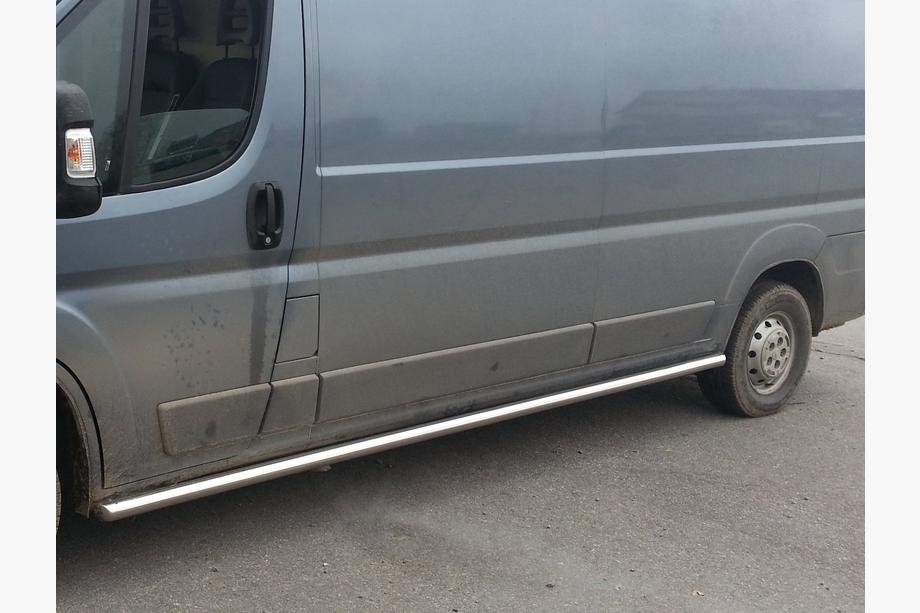 Citroen Jumper 2007–2025 Sidorör (2 st, rostfritt) Image