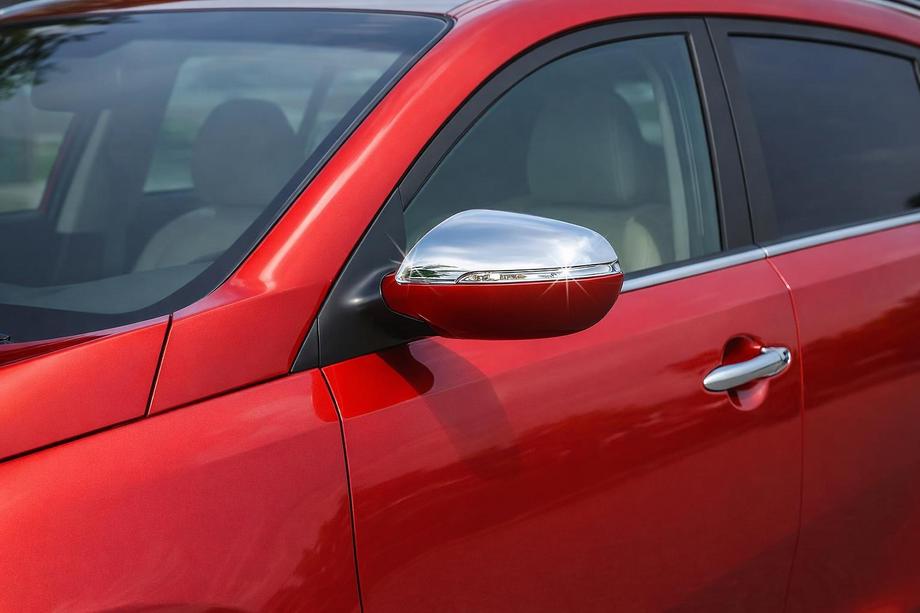 Kia Sportage 2010–2015 Spegelkåpor (2 st, rostfritt stål) Foto 1
