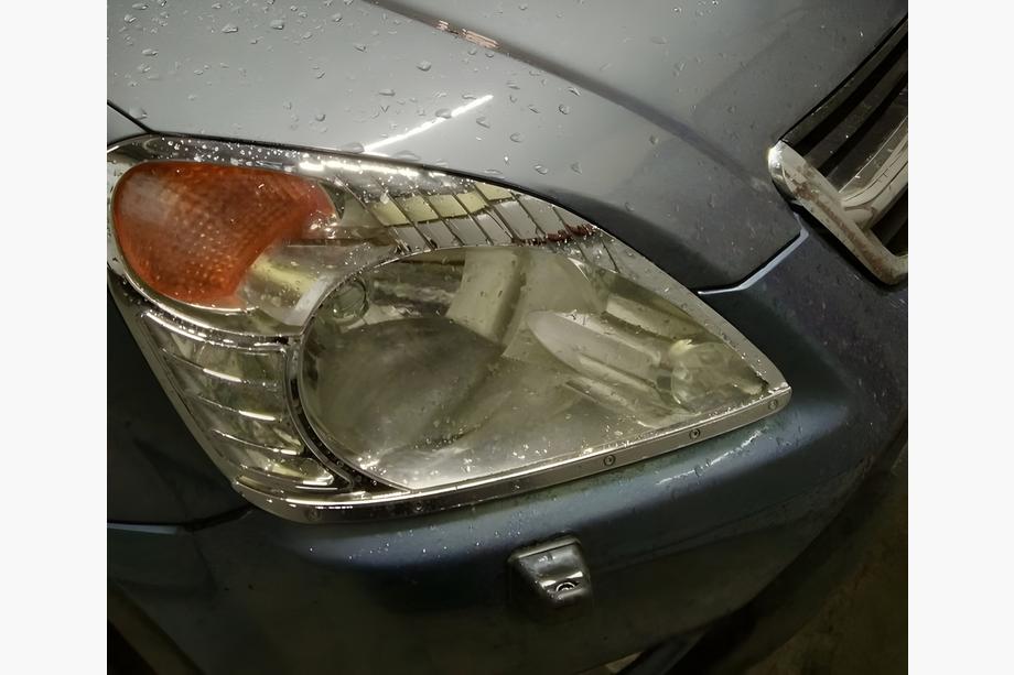 Honda CRV 2001–2006 Kromade strålkastarramar (2 st, plast) Foto 3