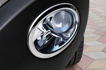Nissan Qashqai 2010–2014 Dimljusramar med urtag (2 st, plast) foto 5
