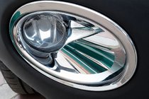 Nissan Qashqai 2010–2014 Dimljusramar med urtag (2 st, plast) foto 4