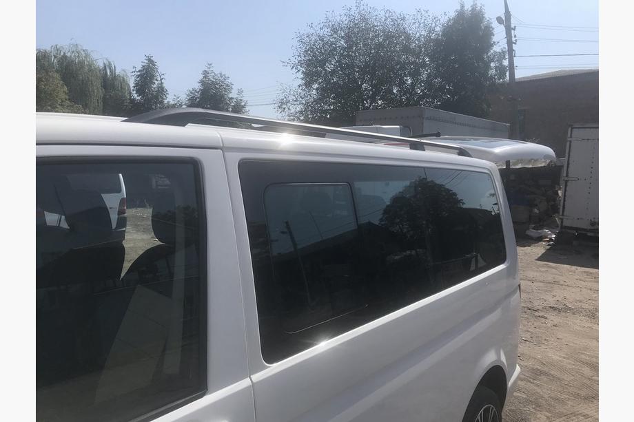 Volkswagen T5 Transporter 2003–2010 Svarta takrails Kort hjulbas, metallfästen Foto 9